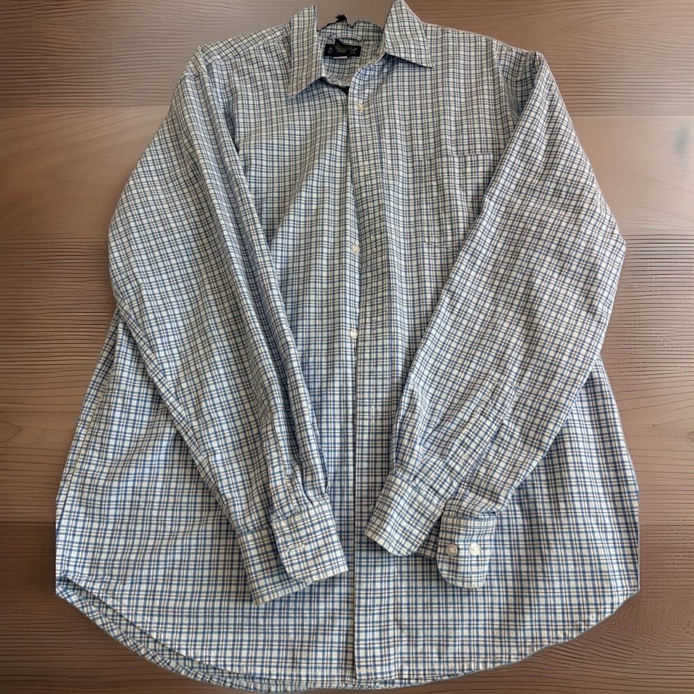 Austin Clothing Co. men's Long sleeve plaid button down shirt Size L
